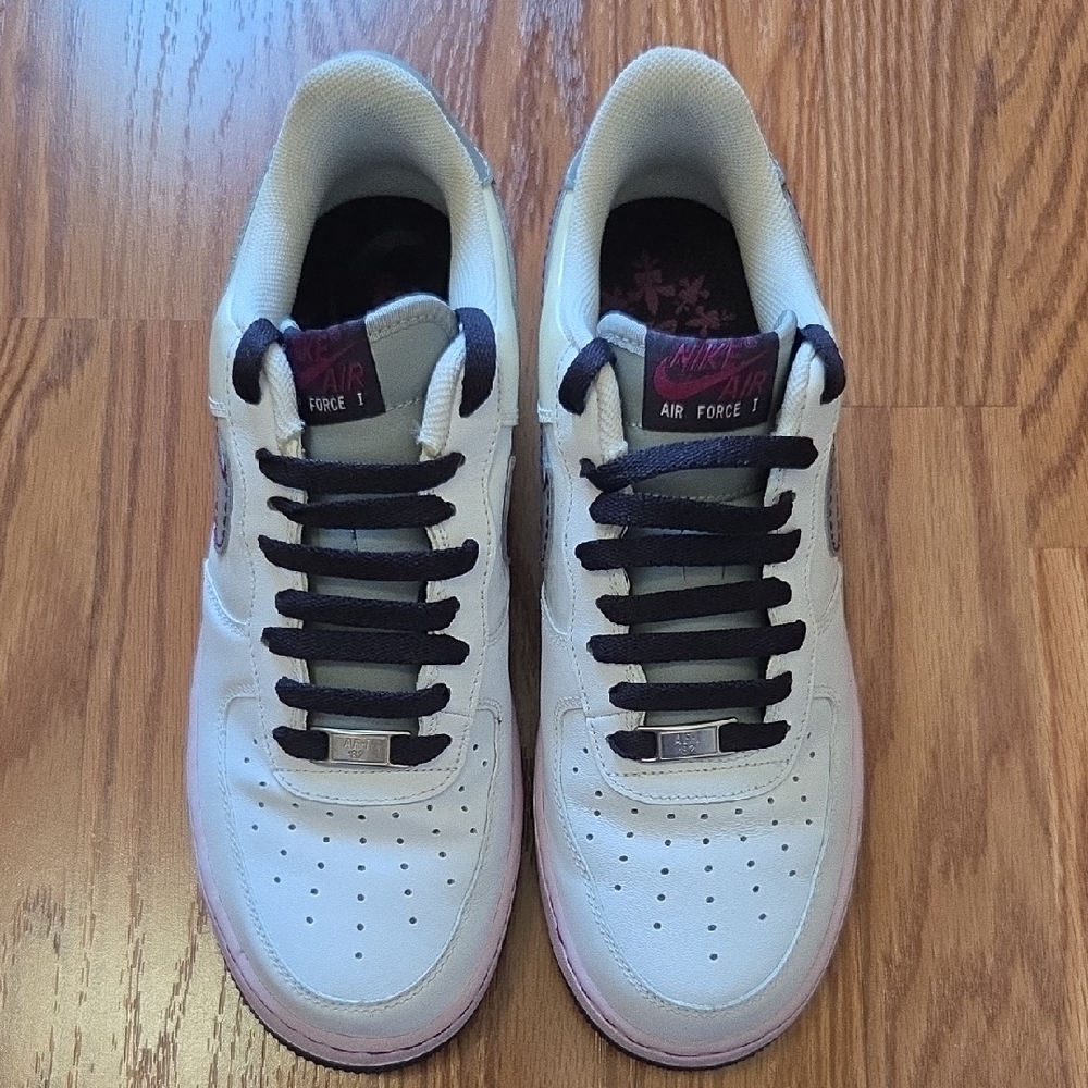 Nike Air Force 1 Sneakers With Purple Accents